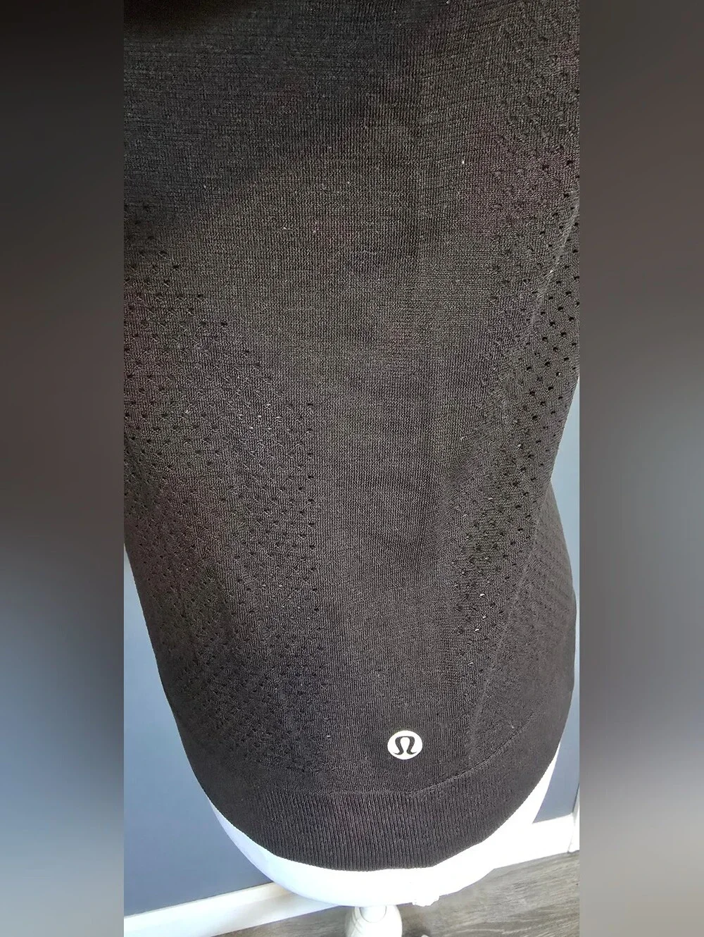 Lululemon Breeze By Long Sleeve Top - Black